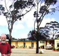 Lake Grace Saltbush Inn - South Australia Travel