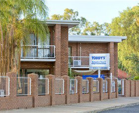 Toddy's Backpackers And Budget Accommodation - South Australia Travel 0
