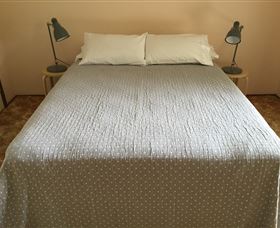 Narrawallee Holiday House - South Australia Travel 1