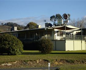 Talbingo Country Club - South Australia Travel 1