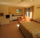 Ned's Bed Horse and Dog-Otel - Clybucca - South Australia Travel