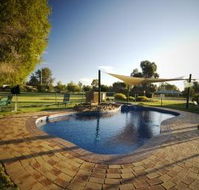 Howlong Country Golf Club Motel - South Australia Travel