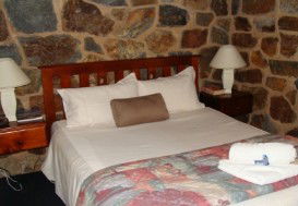 Mystic Valley Cottages - South Australia Travel 0
