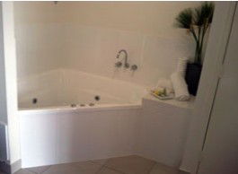 Charm City Motel - South Australia Travel 2