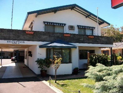 Alkira Motel - South Australia Travel 0