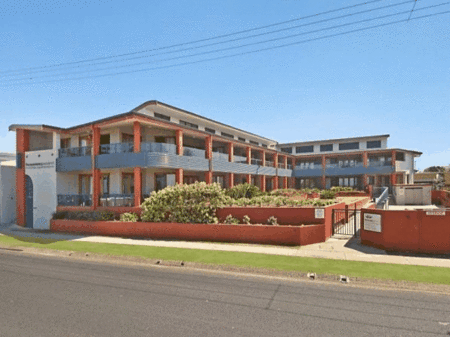 Lennox Point Holiday Apartments - South Australia Travel