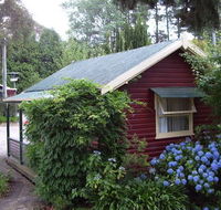 Cedar Lodge Cabins - South Australia Travel