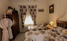 Tenterfield Cottage - South Australia Travel 3