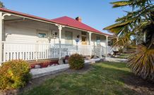 Tenterfield Cottage - South Australia Travel 7