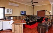 Top Of The Range Retreat - South Australia Travel 0