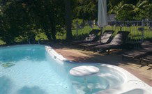 Wamberal Cottage - South Australia Travel 0