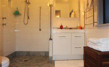 Cockatoo Cottage Pooncarie - South Australia Travel 4