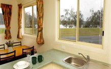 Mavis's Kitchen And Cabins - South Australia Travel 0