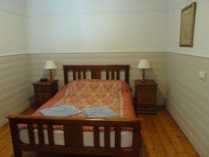 About Town Cottages - Yellow Gum Cottage - South Australia Travel 0