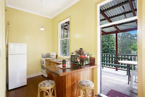 Noosa Avalon Farm Cottages - South Australia Travel 15