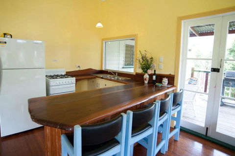 Noosa Avalon Farm Cottages - South Australia Travel 6