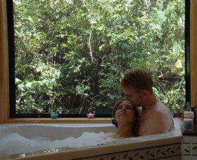 Ravensbourne Forest Chalets - South Australia Travel 0
