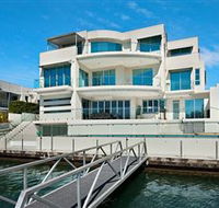 Prestige in Paradise - South Australia Travel