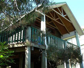 Salty Towers - South Australia Travel 0