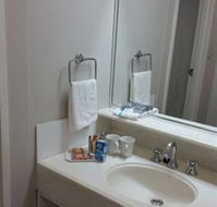 Beachcomber Hotel and Conference Centre - South Australia Travel