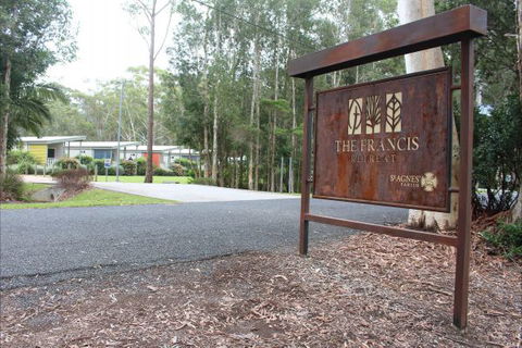The Francis Retreat - South Australia Travel 1