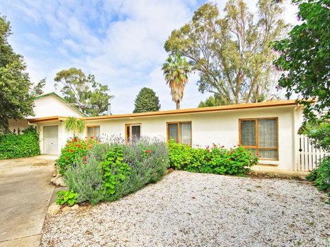 Century 21 SouthCoast: Moana Blue - South Australia Travel 0