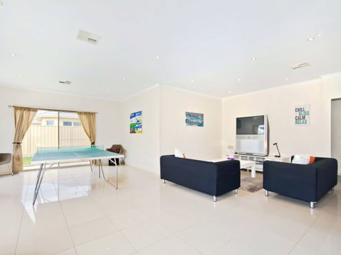 Century 21 SouthCoast: Moana Blue - South Australia Travel 27