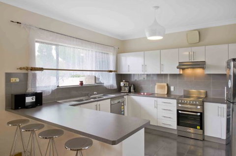 Century 21 SouthCoast: Moana Blue - South Australia Travel 77