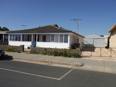 The Little White House - South Australia Travel 3