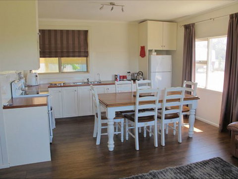 Fensom's Holiday Home - South Australia Travel 5