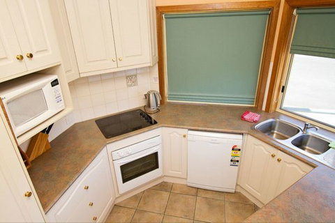 Fensom's Holiday Home - South Australia Travel 32