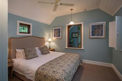 Oak Tree Lodge - South Australia Travel 11