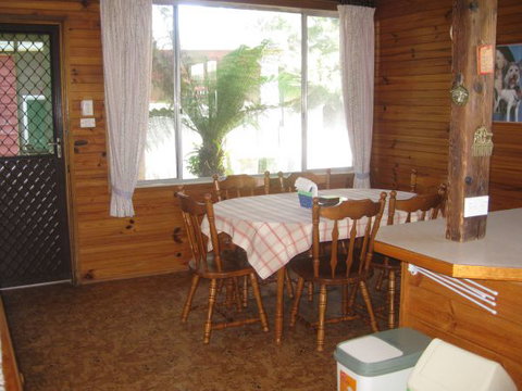 Grantham House  Pet Friendly Holiday Home - South Australia Travel 1