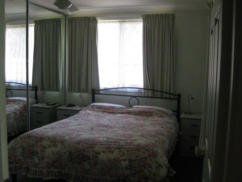Grantham House  Pet Friendly Holiday Home - South Australia Travel 6