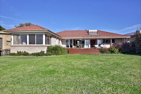 Escape At Culburra - South Australia Travel 7