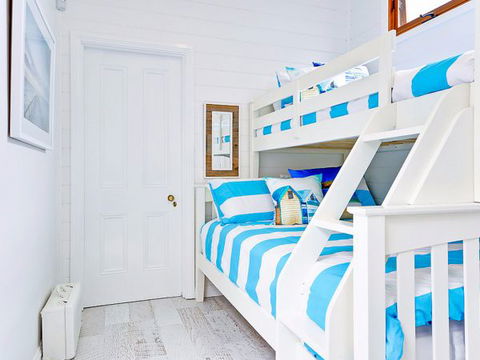 Driftwood Beach House - South Australia Travel 4