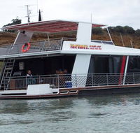Takeme2 Houseboat - South Australia Travel