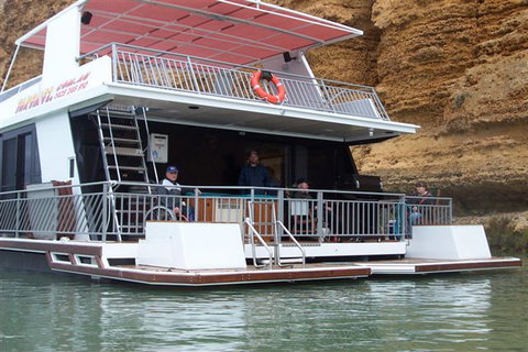 Takeme2 Houseboat - South Australia Travel 2