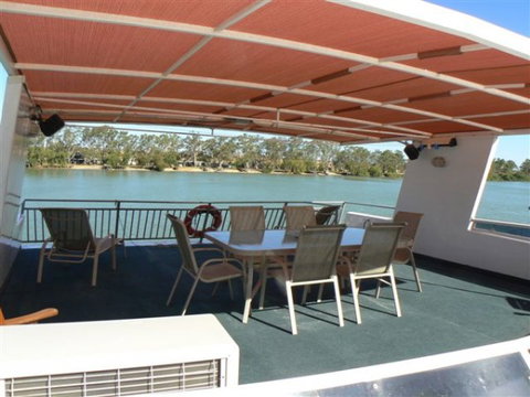 Takeme2 Houseboat - South Australia Travel 5