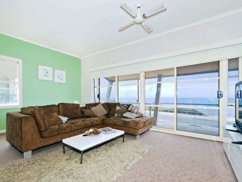 Century 21 SouthCoast: Salt - South Australia Travel 3