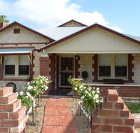 Two Cow Cottage Bed and Breakfast - South Australia Travel
