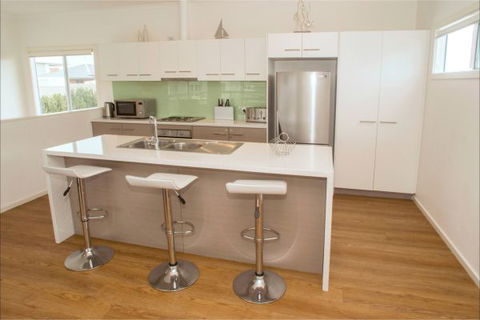 Ocean Sounds - South Australia Travel 1