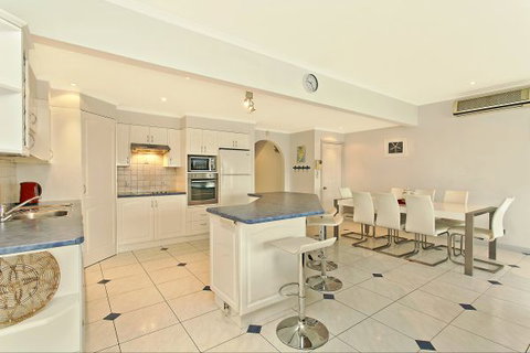 SALT Waterfront Apartment - South Australia Travel 2