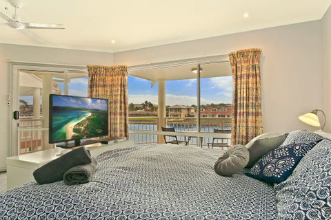 SALT Waterfront Apartment - South Australia Travel 3