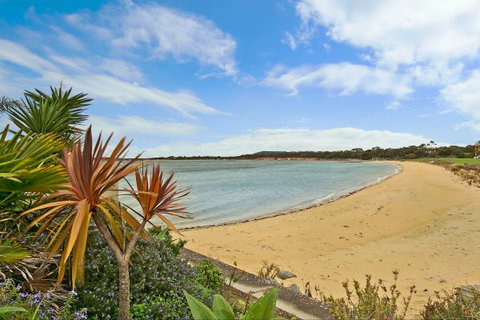 SALT Waterfront Apartment - South Australia Travel 9