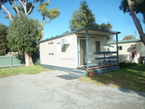 Elliston Waterloo Bay Tourist Park - South Australia Travel 9