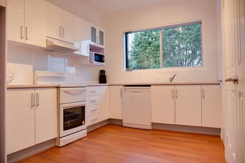 Sapphire Cottage - South Australia Travel 13