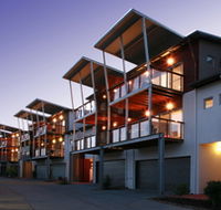 Quarterdecks Harbour Retreat - South Australia Travel
