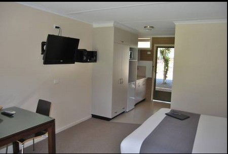 Murray View Motel - South Australia Travel 3