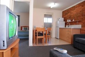 Tea House Motor Inn - South Australia Travel 2